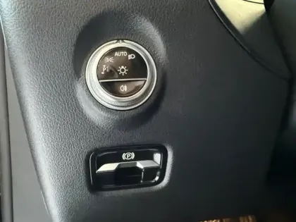 Photo 13 Mercedes Classe C  300 de Hybrid EQ Berl