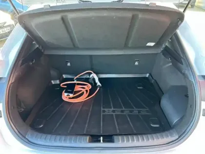 Photo 11 Kia Xceed Gén. I Ph1 Black & White 5