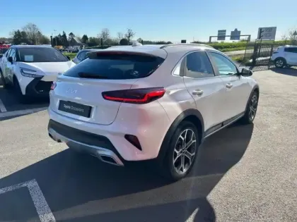 Photo 7 Kia Xceed Gén. I Ph1 Black & White 5