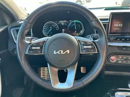 Photo 15 Kia Xceed Gén. I Ph1 Black & White 5