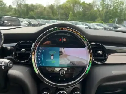 Photo 10 Mini Mini Gén. III (F56) Ph3 Edition Premium Plus 3