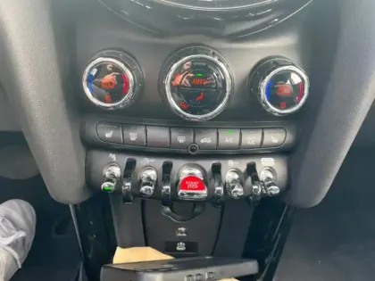 Photo 8 Mini Mini Gén. III (F56) Ph3 Edition Premium Plus 3