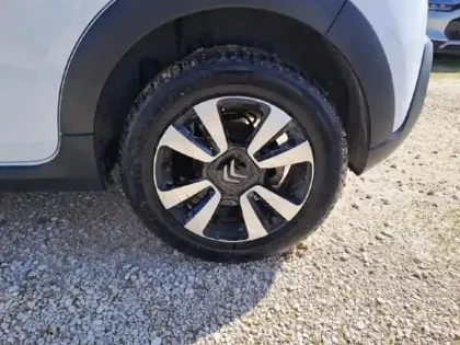 Photo 10 Citroën C3  1.2 PureTech 110ch S&S Shine 120-123g