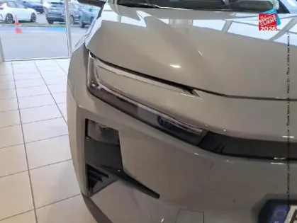 Photo 12 Toyota C-HR + 224ch 77kWh Design Grande Autonomie