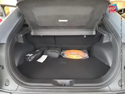 Photo 13 Toyota C-HR + 224ch 77kWh Design Grande Autonomie