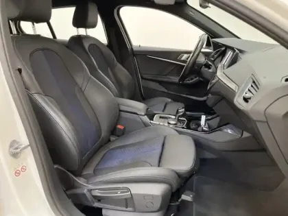 Photo 8 BMW Serie 1 Série 1 118dA 150ch M Sport