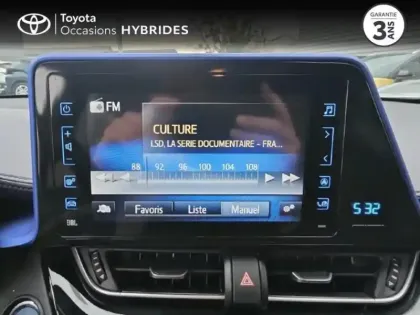 Photo 6 Toyota C-HR  122h Graphic 2WD E-CVT RC18