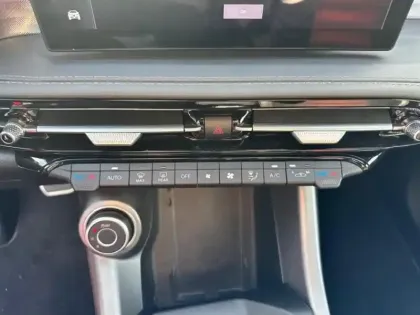 Photo 12 Alfa Romeo Tonale  1.5 Hybrid 160ch Edizione Speciale TCT