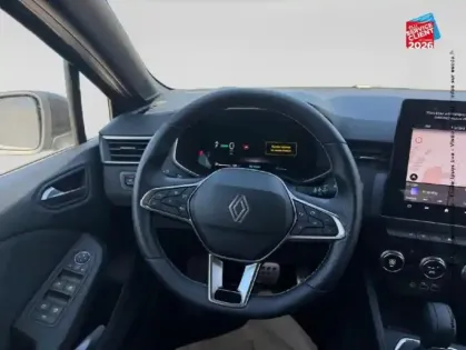 Photo 11 Renault Clio Gén. V (BJA) Ph2 Evolution 5