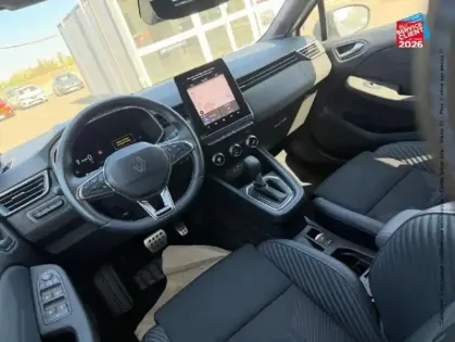 Photo 14 Renault Clio Gén. V (BJA) Ph2 Evolution 5