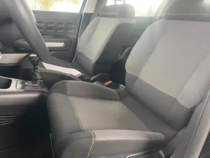 Photo 7 Citroën C3  1.5 BlueHDi 100ch S&S PLUS // AUTO-ECOLE