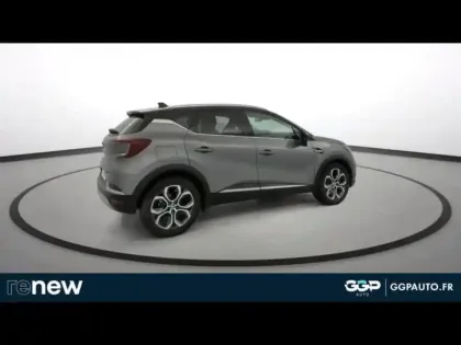 Photo 7 Renault Captur  1.6 E-Tech hybride 145ch Techno