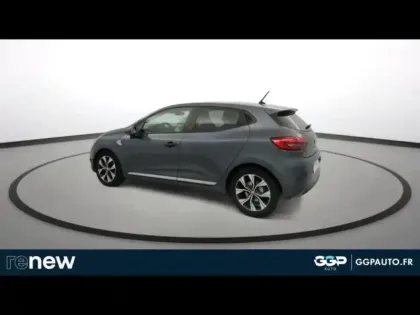 Photo 9 Renault Clio  1.6 E-Tech hybride 140ch Limited -21N