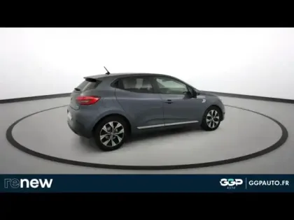 Photo 7 Renault Clio  1.6 E-Tech hybride 140ch Limited -21N