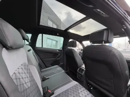 Photo 13 Volkswagen Tiguan  2.0 TDI 150ch R-Line DSG7