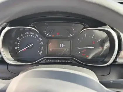 Photo 9 Citroën C3  1.2 PureTech 110ch S&S Shine 120-123g