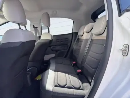 Photo 8 Citroën C3  1.2 PureTech 110ch S&S Shine 120-123g