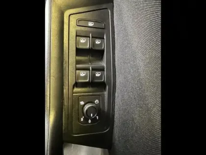 Photo 11 Volkswagen T-roc  1.5 TSI Evo2 150ch VW Edition DSG7