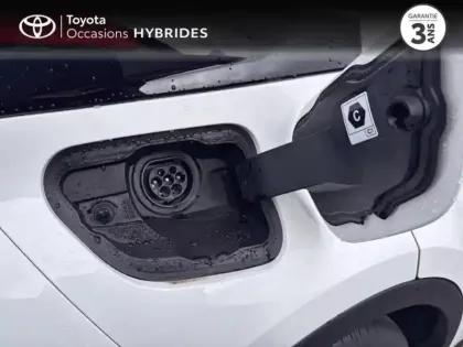 Photo 10 Toyota C-HR  2.0 Hybride Rechargeable 225ch Graphic MY26