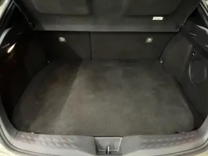 Photo 11 Toyota C-HR  184h Distinctive 2WD E-CVT MY20