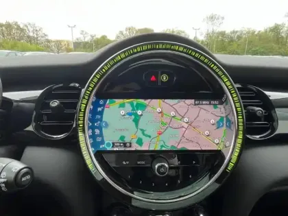 Photo 14 Mini Mini Gén. III (F56) Ph3 Edition Premium Plus 3