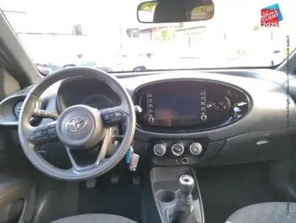 Photo 14 Toyota Aygo  X 1.0 VVT-i 72ch Design Camera