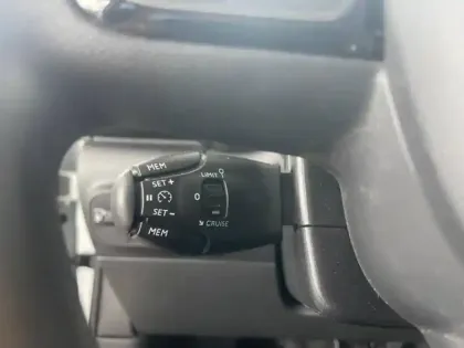 Photo 12 Citroën C3  1.2 PureTech 83ch S&S Shine