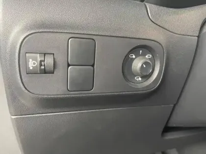 Photo 11 Citroën C3  1.2 PureTech 83ch S&S Shine