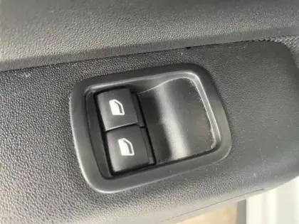 Photo 10 Citroën C3  1.2 PureTech 83ch S&S Shine