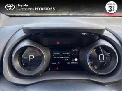 Photo 13 Toyota Yaris  Cross 116h Design Attelage