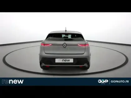 Photo 8 Renault Megane  E-Tech Electric EV40 130ch Equilibre standard charge