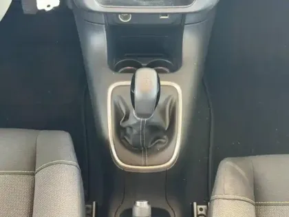 Photo 8 Citroën C3  1.2 PureTech 83ch S&S Shine