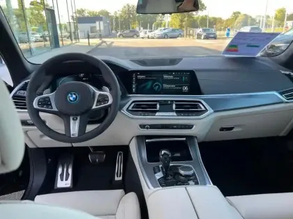 Photo 6 BMW X5  xDrive45e 394ch M Sport 17cv