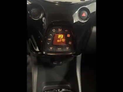 Photo 10 Citroën C1  VTi 72 S&S Shine 5p E6.d