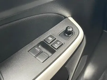 Photo 9 Suzuki Swift  1.2 Dualjet 90ch Privilège Euro6d-T