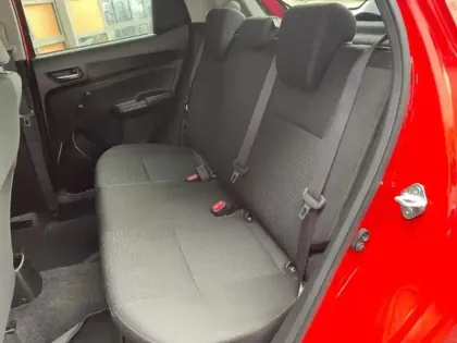 Photo 8 Suzuki Swift  1.2 Dualjet 90ch Privilège Euro6d-T