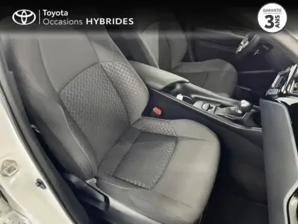 Photo 5 Toyota C-HR  122h Dynamic Business 2WD E-CVT + Programme Beyond Zero Academy MY22