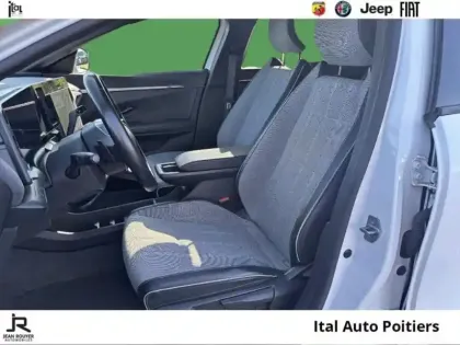 Photo 8 Renault Megane  E-Tech Electric EV60 220ch Techno super charge