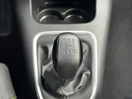 Photo 10 Citroën C3  1.2 PureTech 83ch S&S C-Series 123g