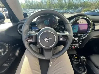 Photo 5 Mini Mini  Cooper 136ch Edition Premium Plus BVA7