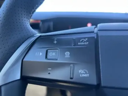 Photo 14 Opel Grandland  1.2 Turbo Hybrid 145ch Edition e-DCT6