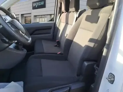 Photo 8 Citroën Jumpy  M BlueHDi 120 Confort S&S E6.d 9 Places