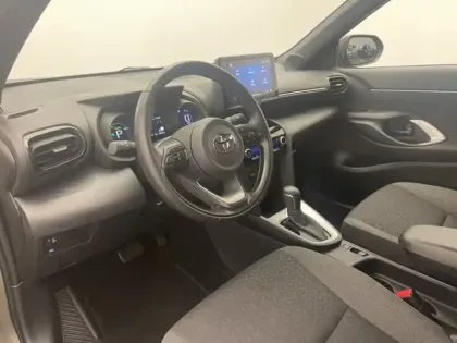 Photo 15 Toyota Yaris Hybride 1.5 HYBRID 116H DESIGN