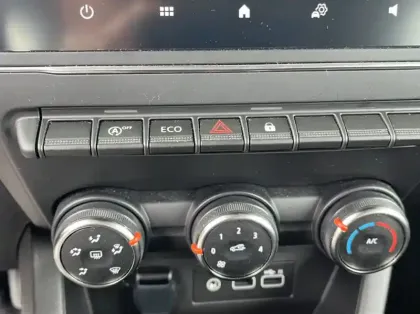 Photo 18 Renault Clio 1.5 dCi 100ch Evolution - 25