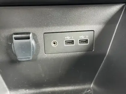 Photo 21 Renault Clio 1.5 dCi 100ch Evolution - 25