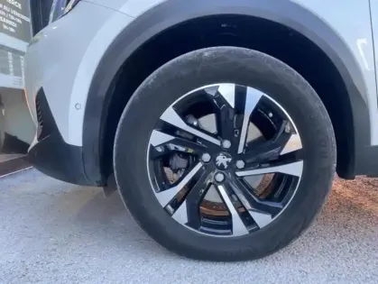 Photo 18 Peugeot 2008 e- II ELECTRIQUE GT