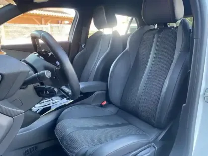 Photo 14 Peugeot 2008 e- II ELECTRIQUE GT