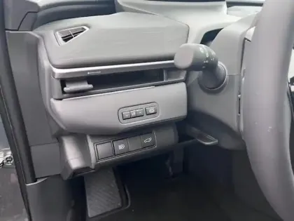 Photo 19 Toyota C-HR Design Grande Autonomie 77 kWh 224ch +