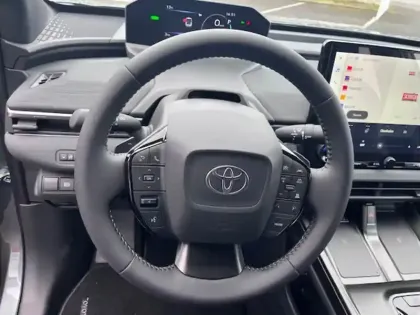 Photo 11 Toyota C-HR Design Grande Autonomie 77 kWh 224ch +