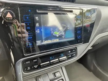 Photo 16 Toyota Auris Hybride 136h Dynamic